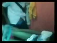 Binuka saka itinutok at biglang inulos ng mabilis!